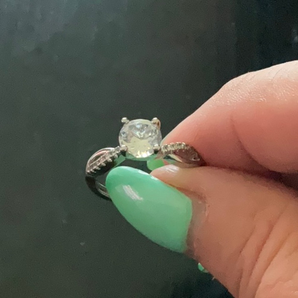Elegant Silver Solitaire Ring